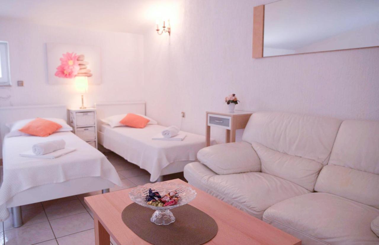 House Bilic Apartment Baska Voda Bagian luar foto