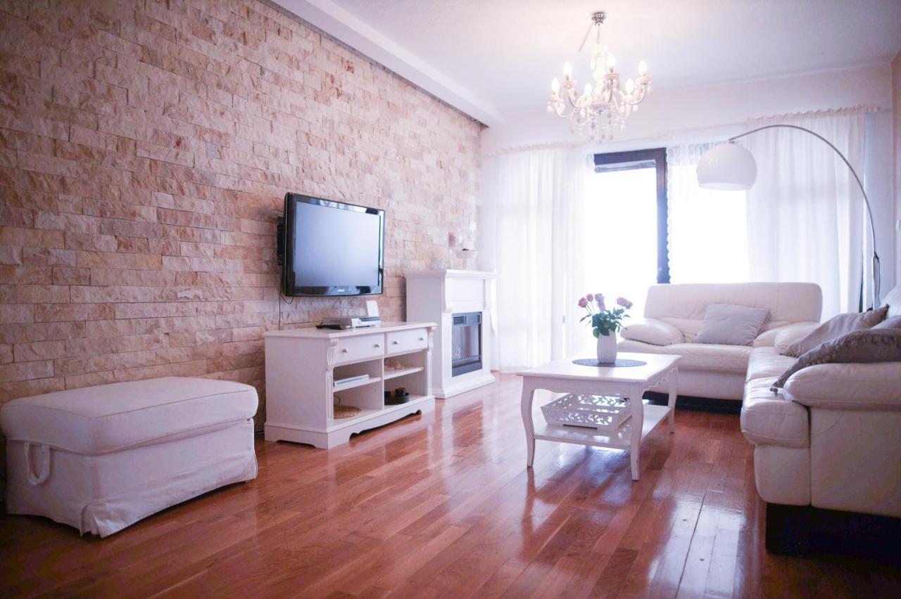 House Bilic Apartment Baska Voda Bagian luar foto