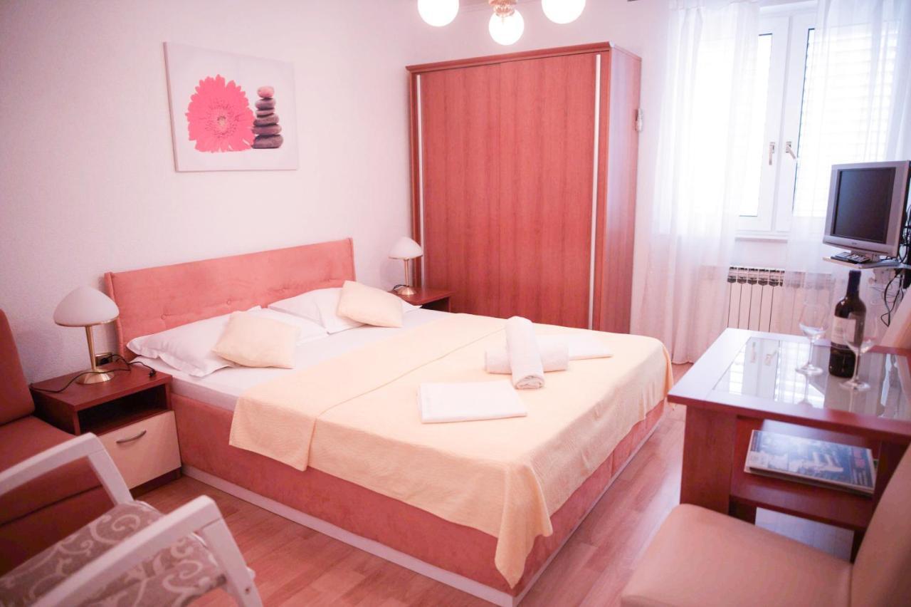 House Bilic Apartment Baska Voda Bagian luar foto